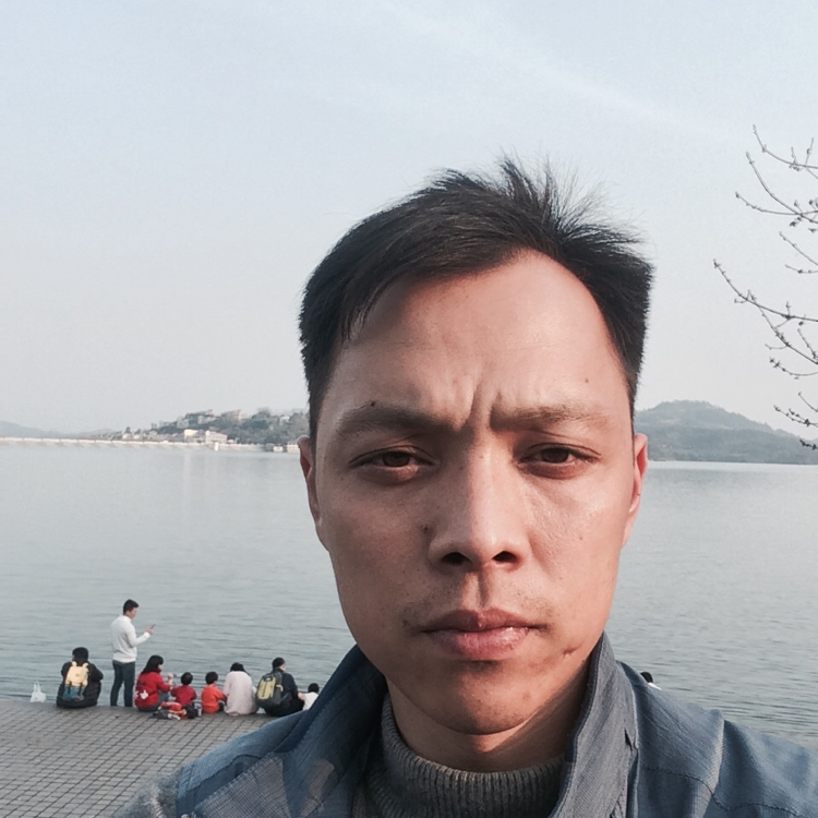 青衫倾心缠绵的照片