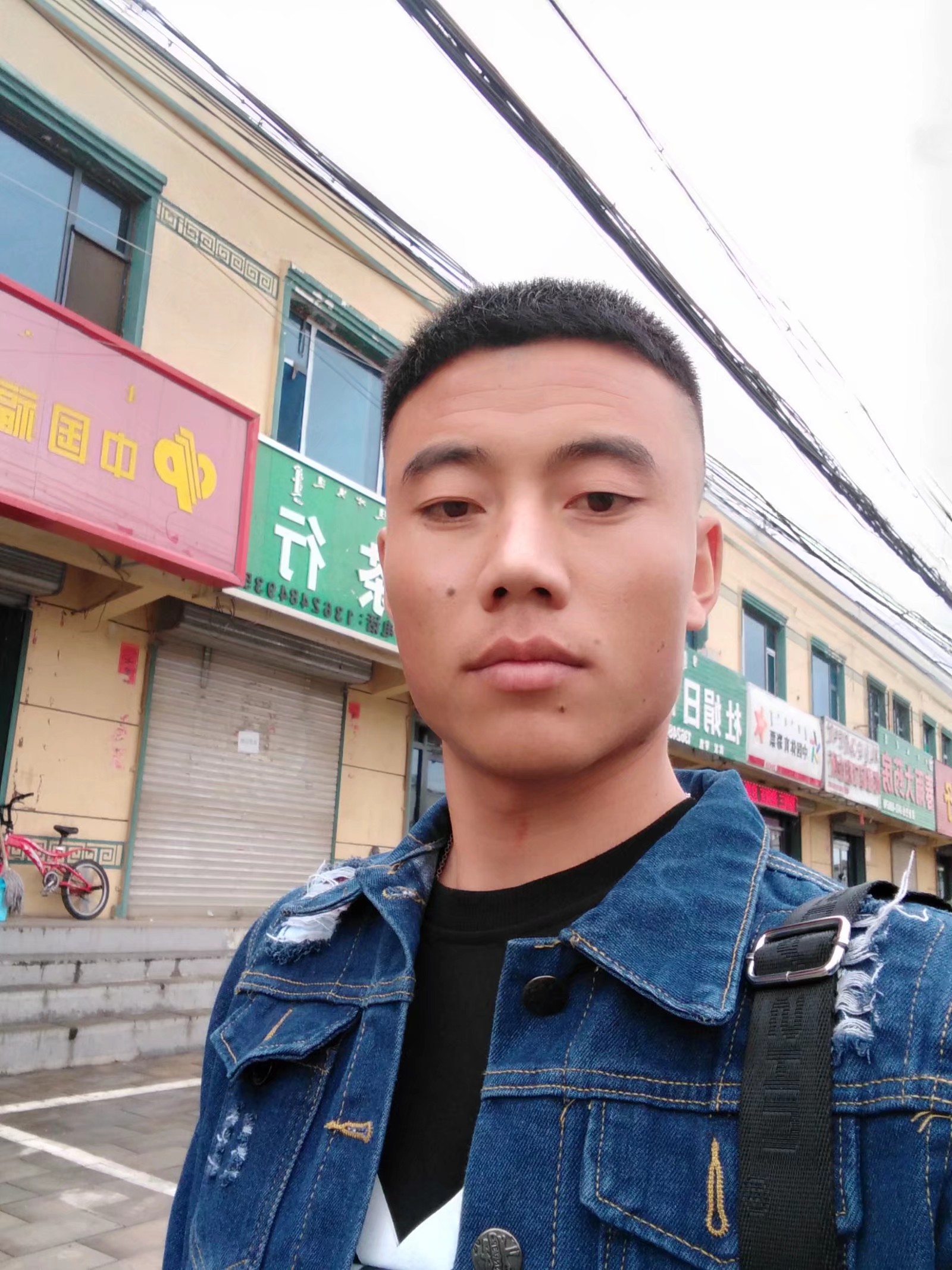 未停天依蓝的照片