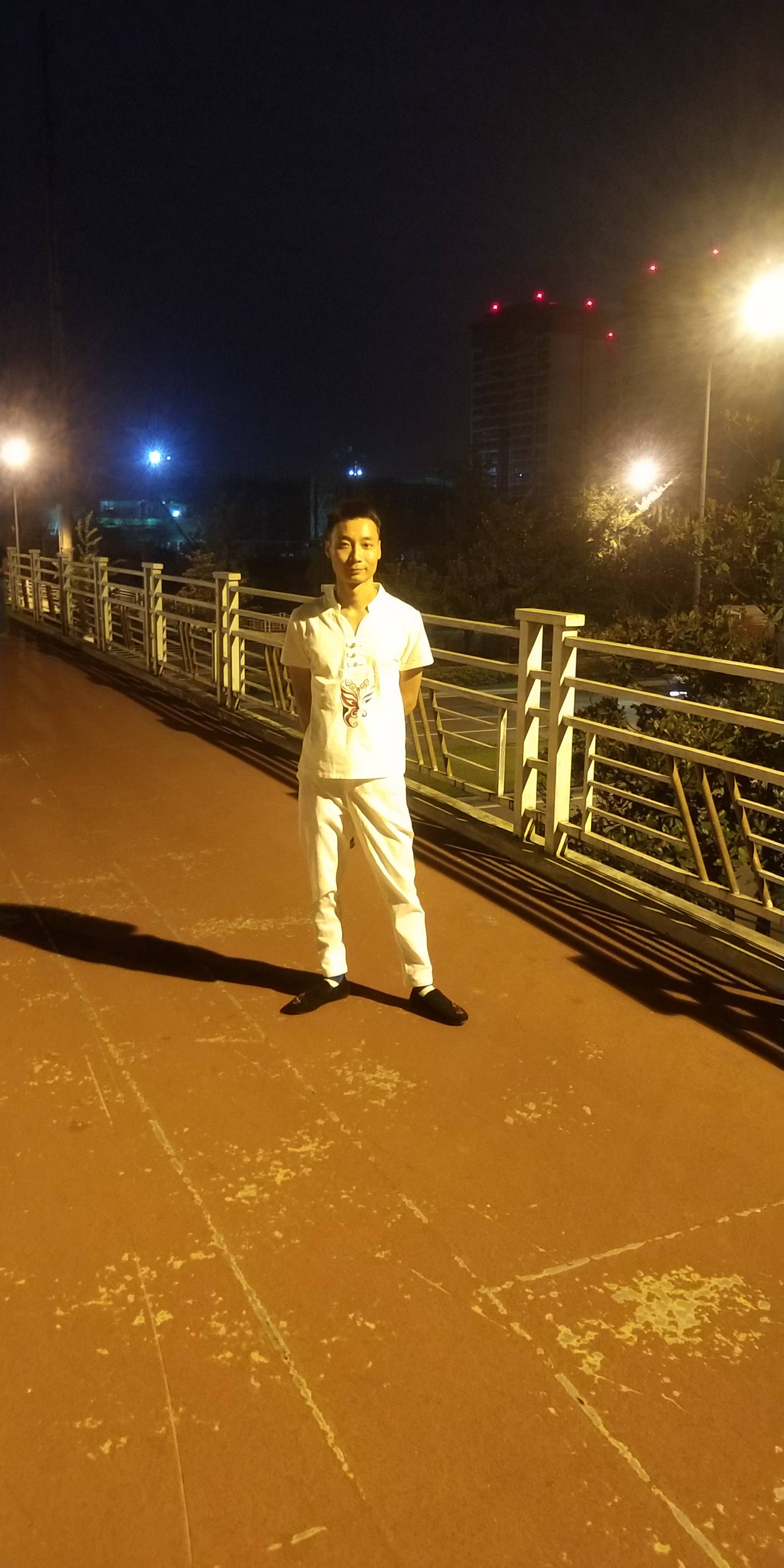 等来年   秋风起的照片