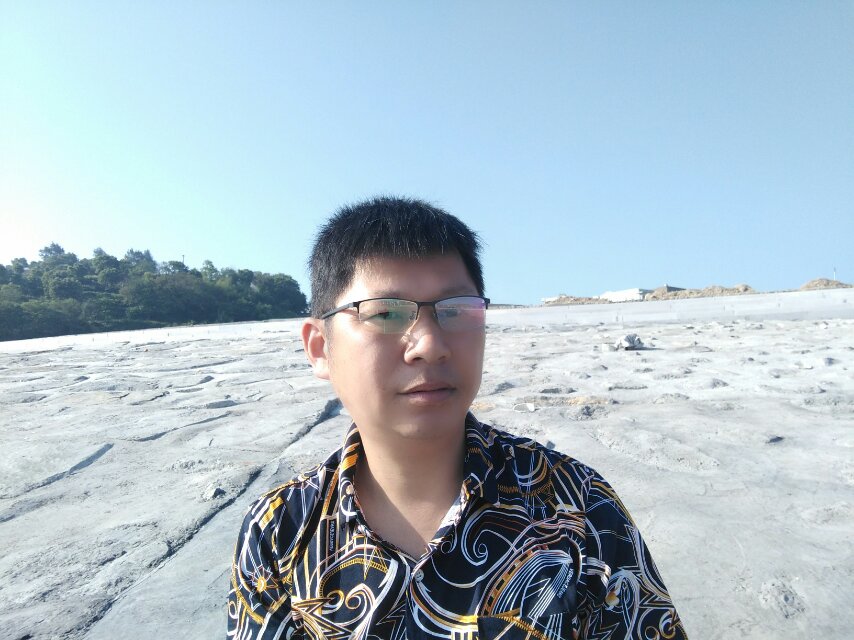 看海的人寻找缘分的照片
