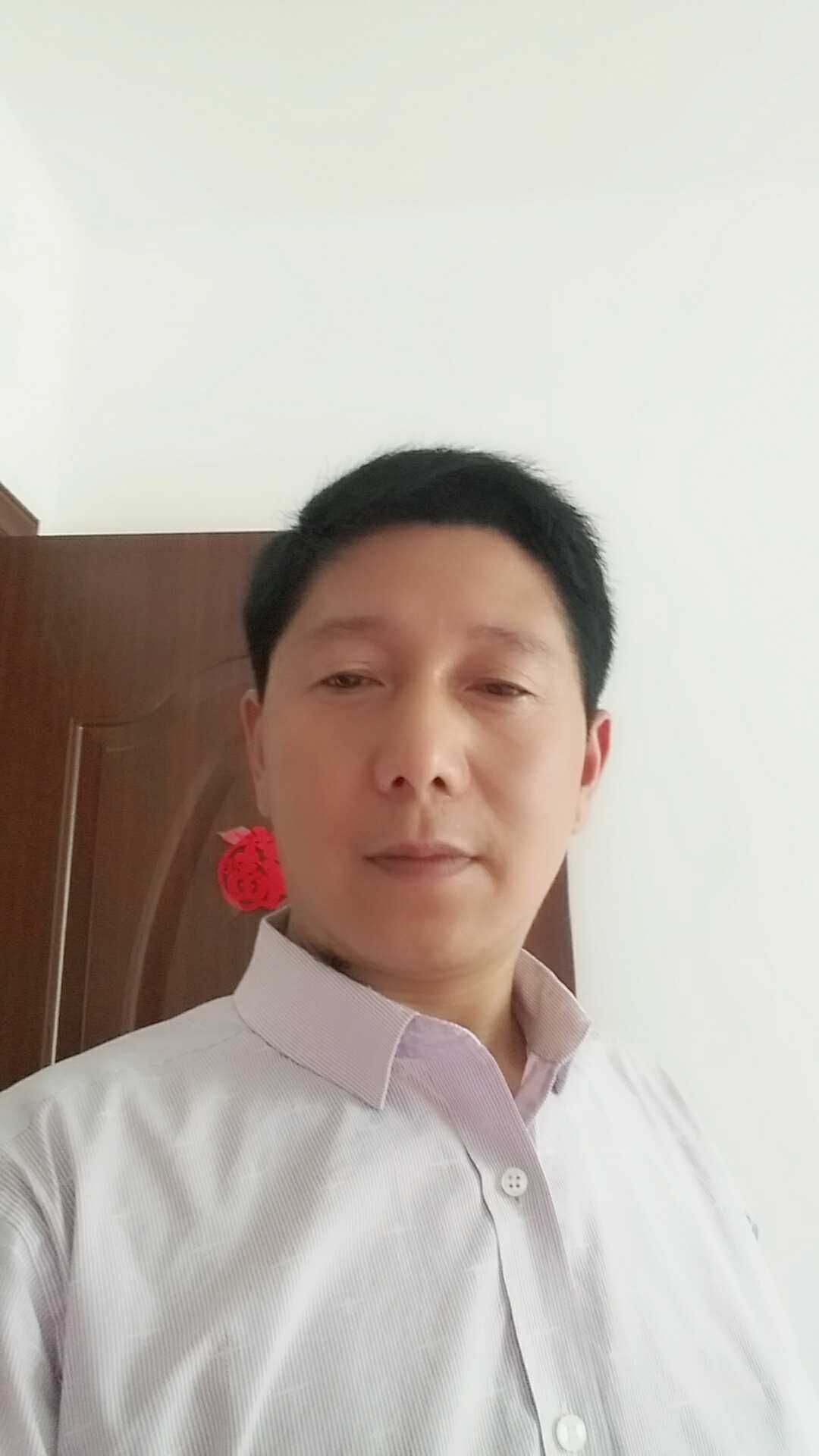 黄中辉的照片