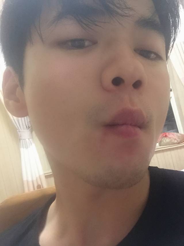 小刺猬感性的照片