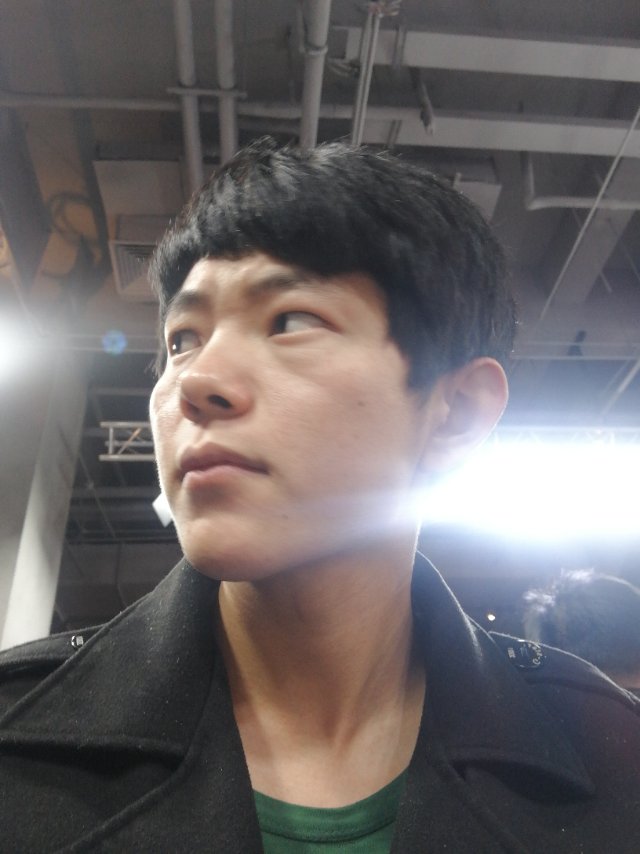 李众杰的照片