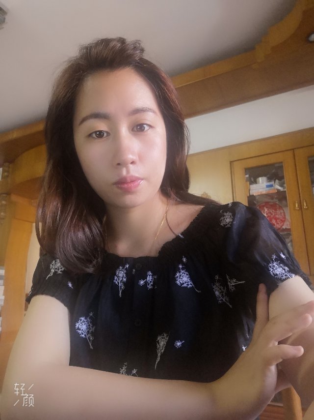 老娜的照片