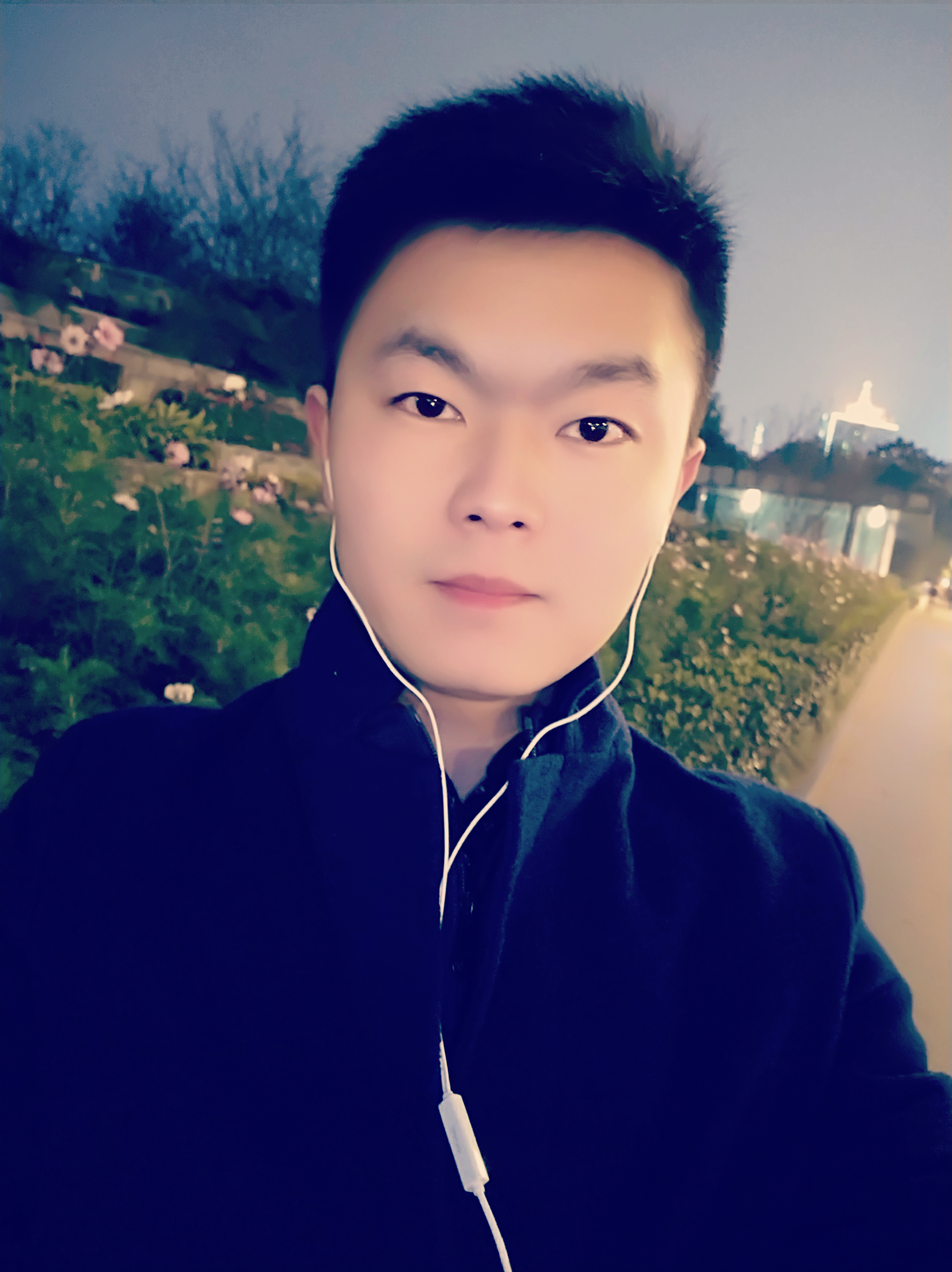 在一起更青春的照片