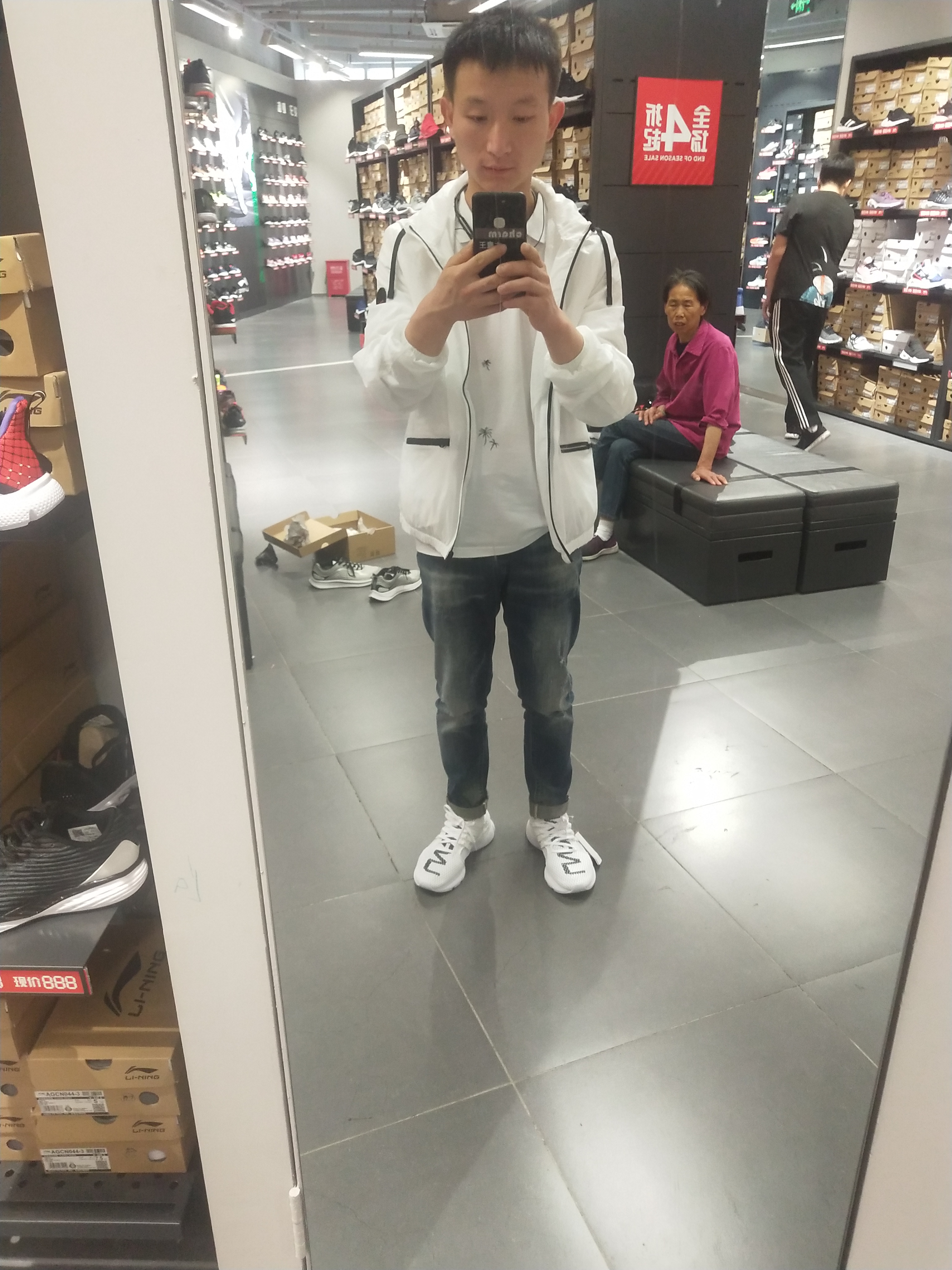 爱妃何在的照片