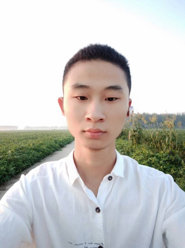 会员711786200的照片