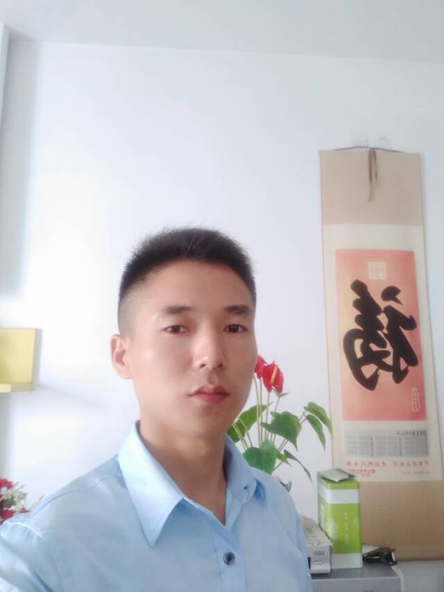 13412635087的照片