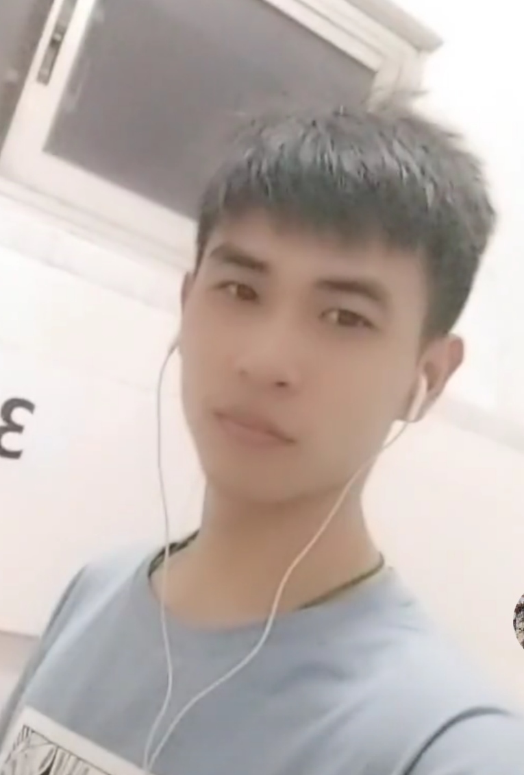 小丿七丶的照片