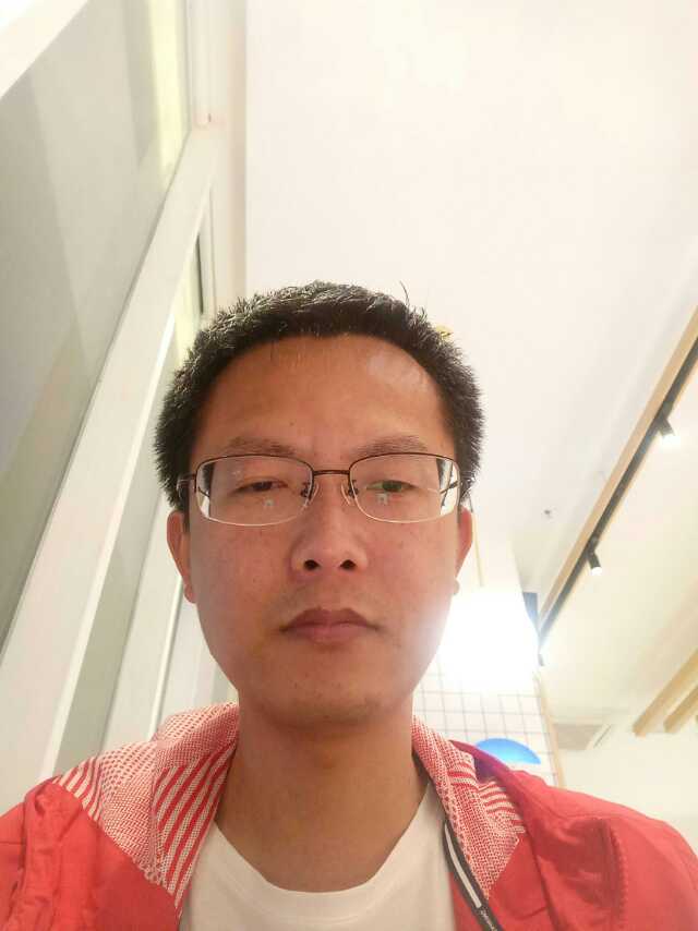 叶诚利的照片