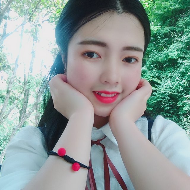呢喃1944的照片