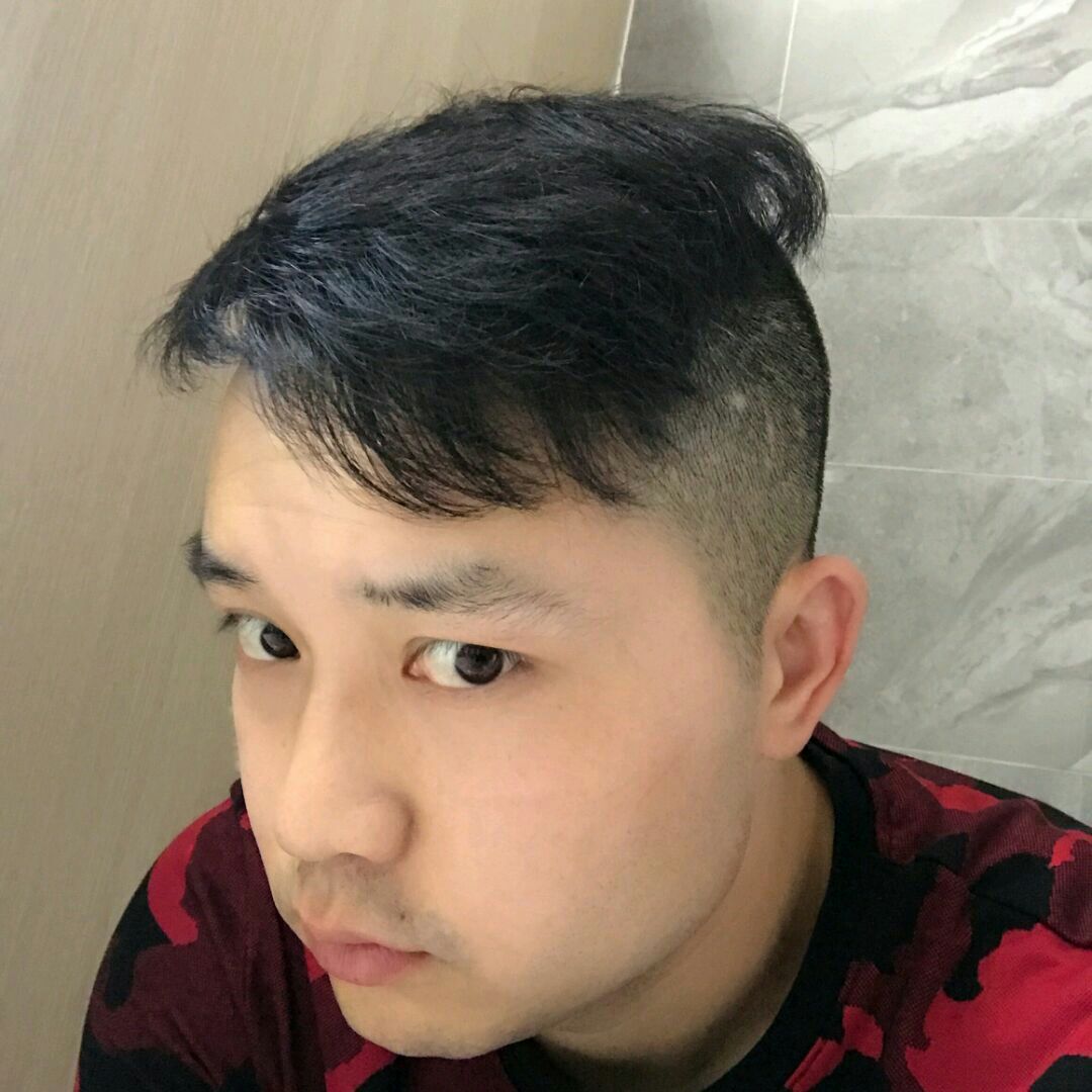 小亮子，的照片