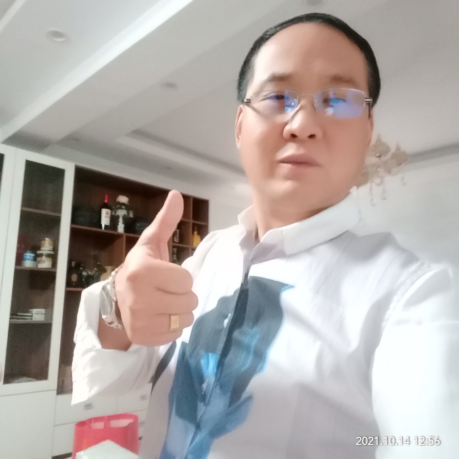 一起面对未来的照片