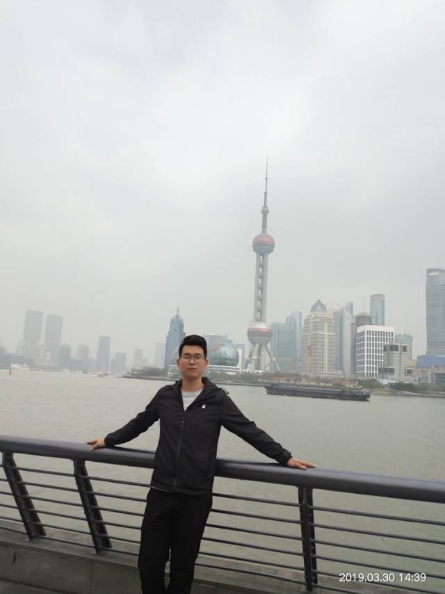 劫的照片