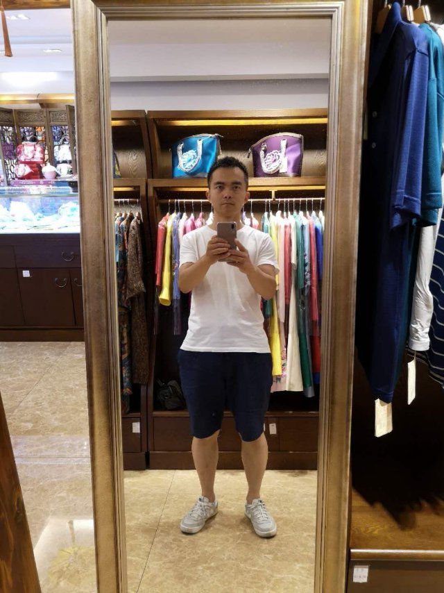 魏震的照片