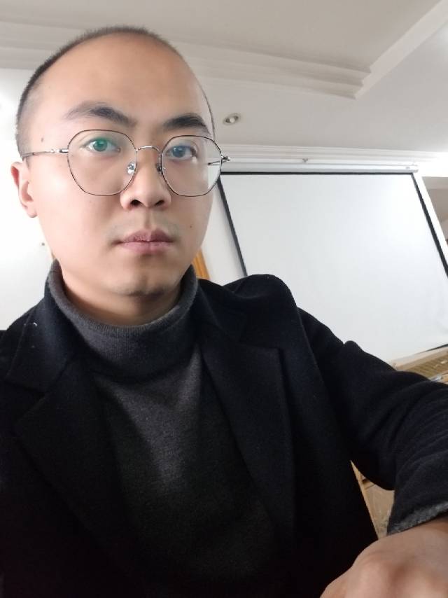 达闻西西的照片