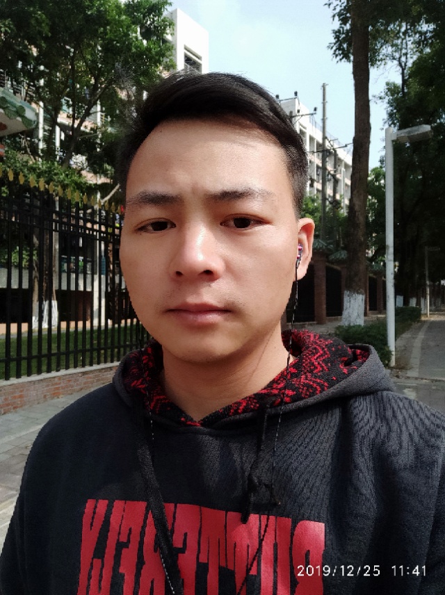 鹊依的照片