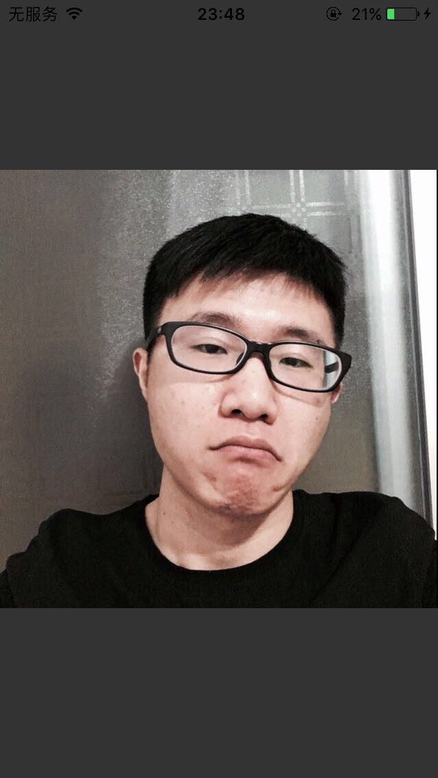 走错片场的群演的照片