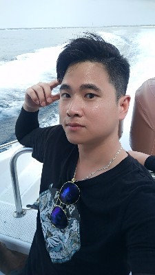 威廉๑乛◡乛๑的照片