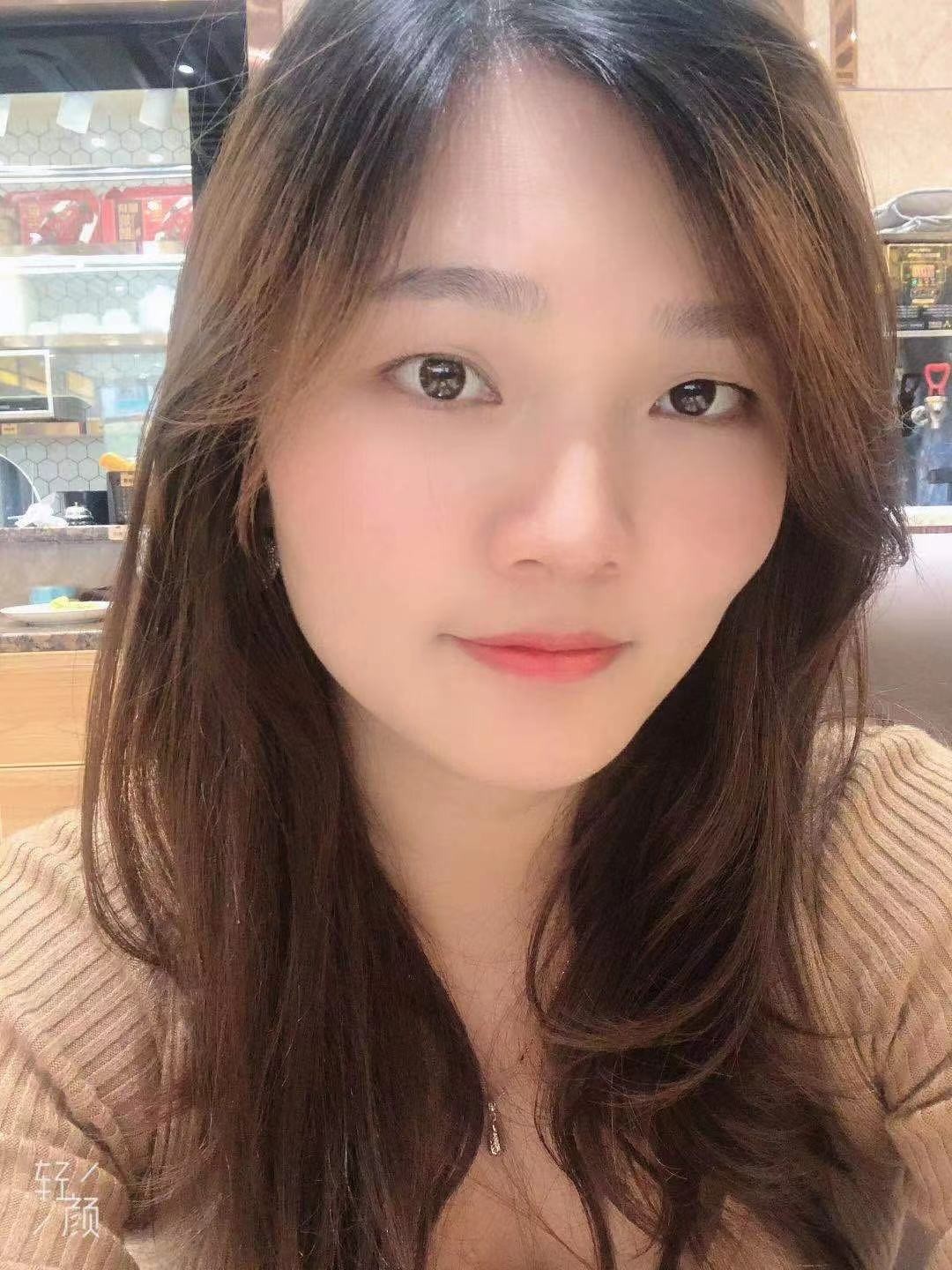 李心红的照片