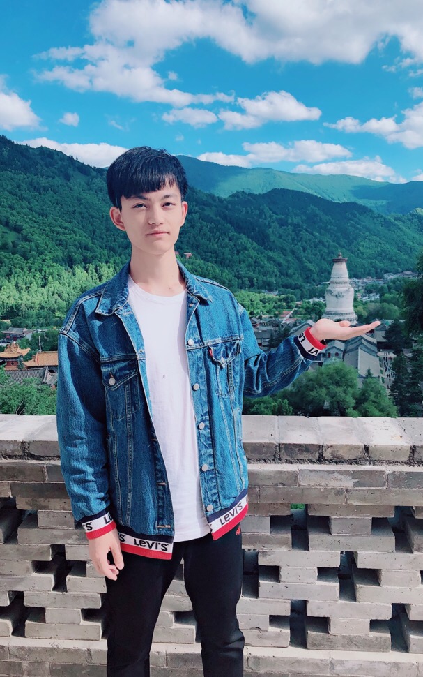 伯特宇的照片