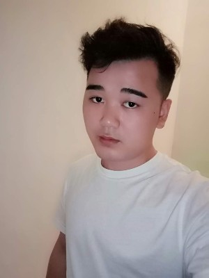 朔的照片
