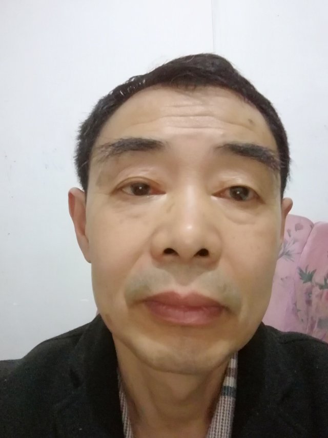 走过黎明的照片