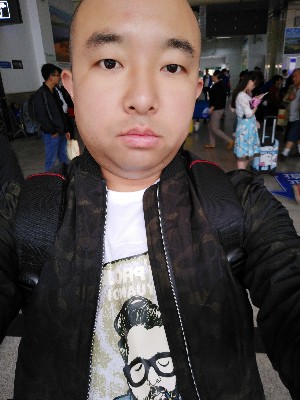 锋华艳影的照片