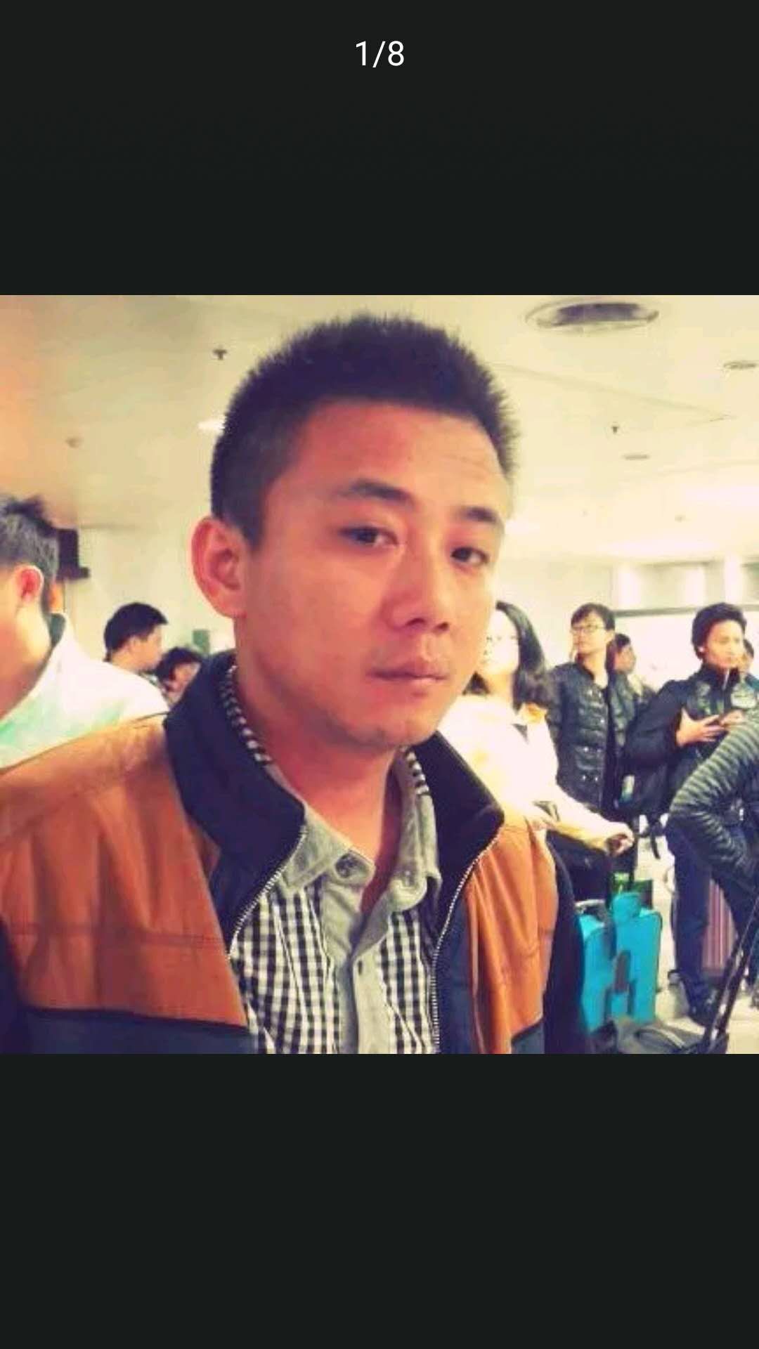 嘿，有故事的人的照片