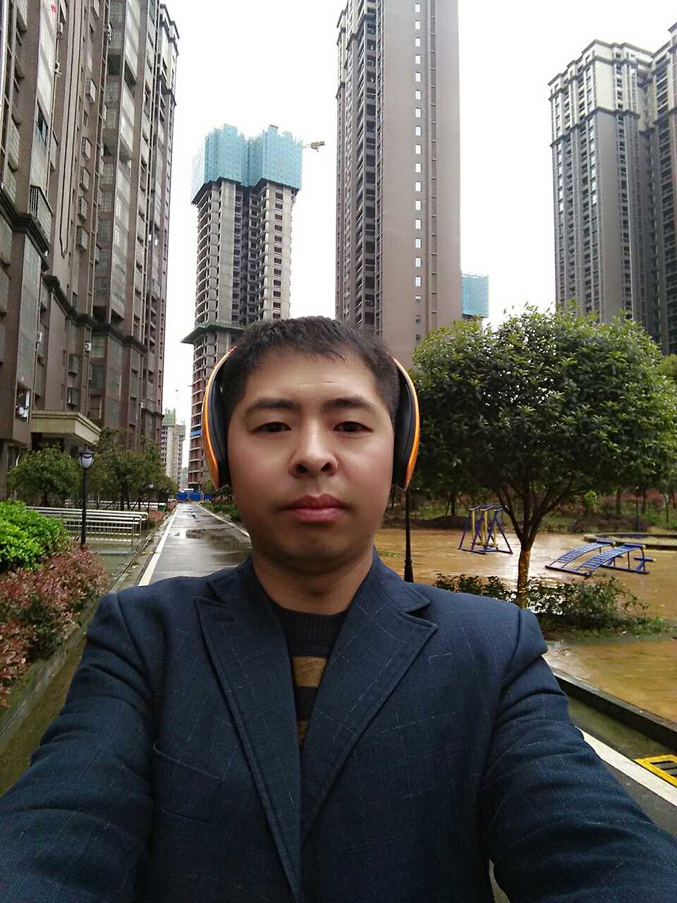 谢滨鸿的照片