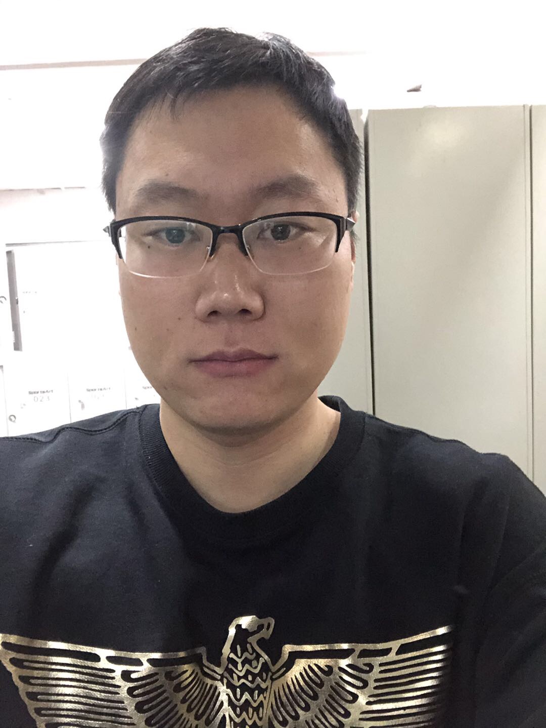 姜鲁滨的照片