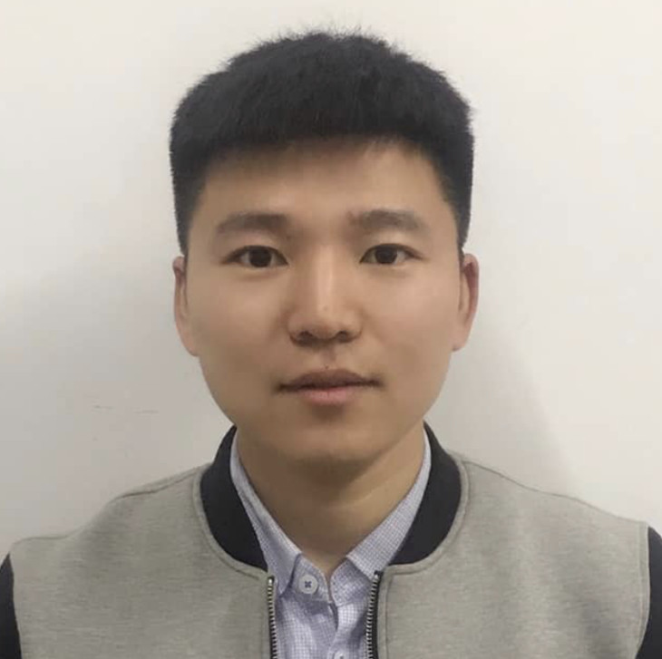 淘气小英雄的照片