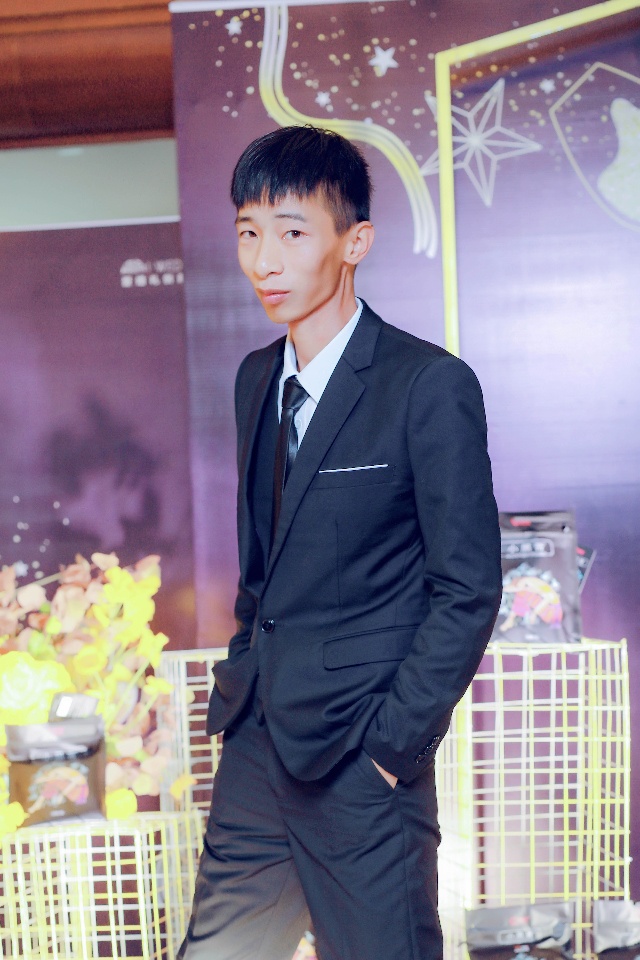 琉璃后ni的照片