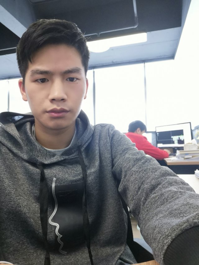 兜兜圈圈的照片