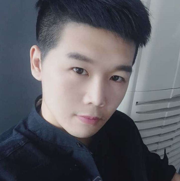 笑忘身是客的照片