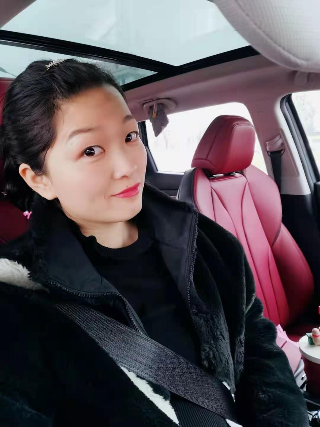 丫头子的照片