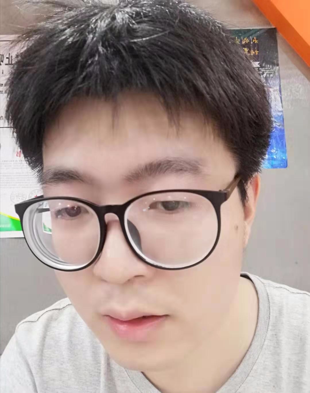 燃气热水器哈哈的照片