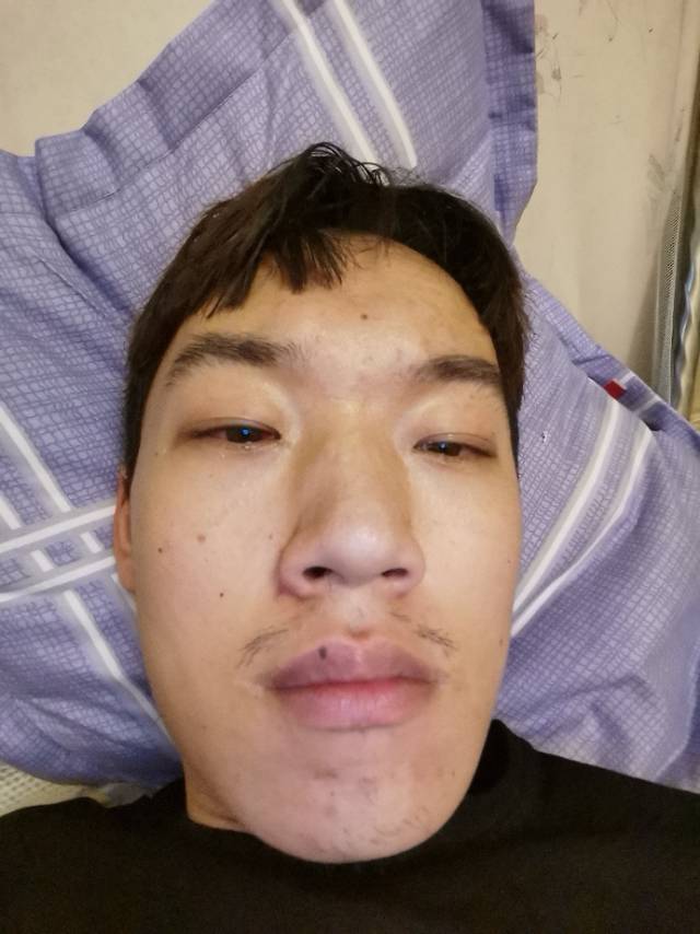 刘亦龙的照片