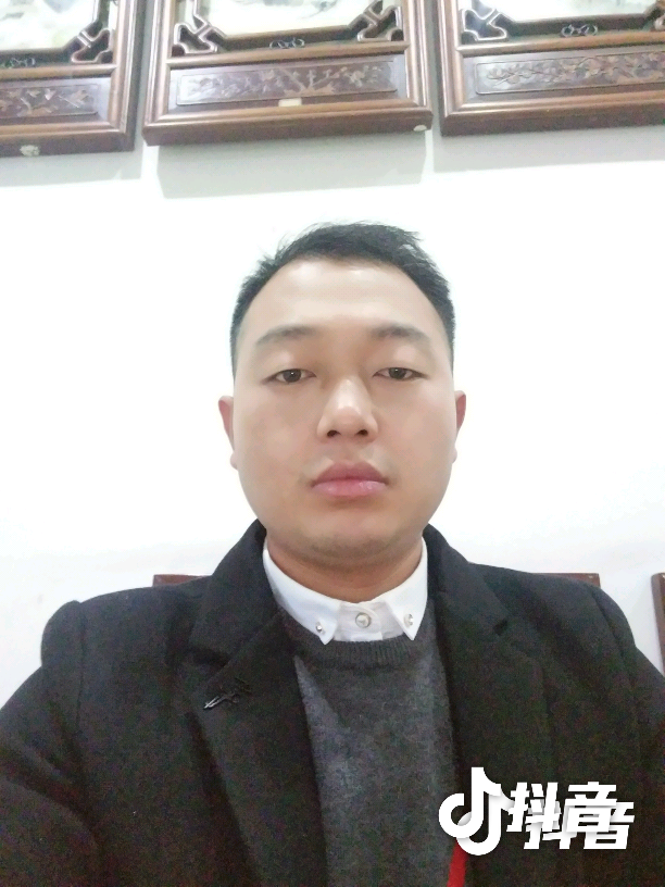 万洪文的照片