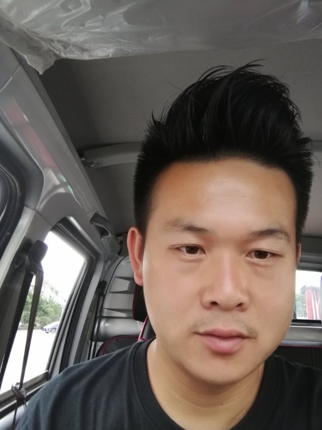 雄亮哥123456的照片