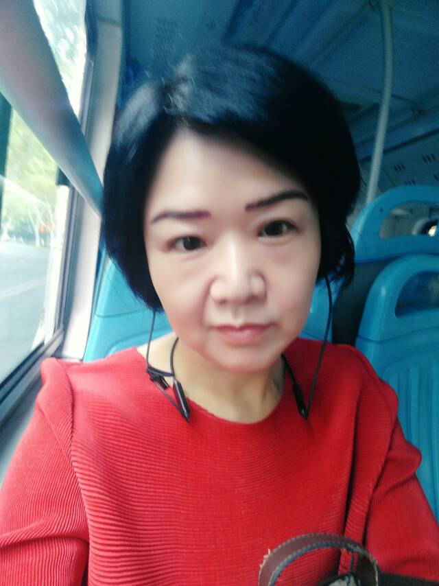 覃桑的照片