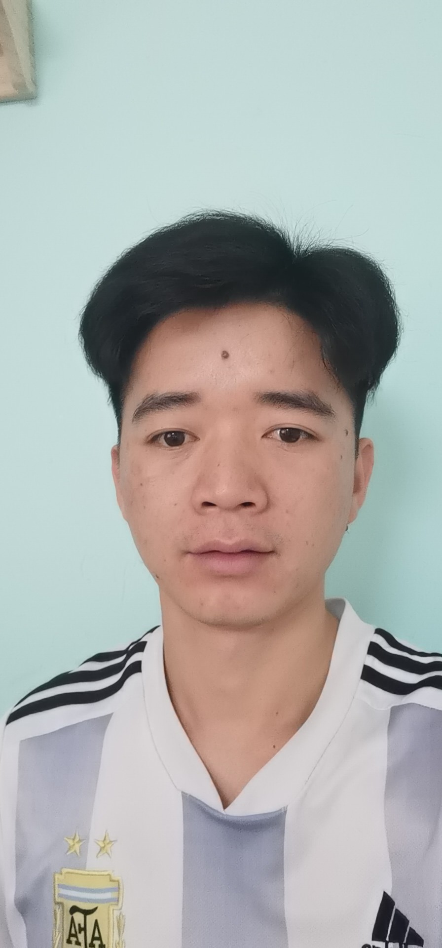 兴奋蹙眉心岛的照片