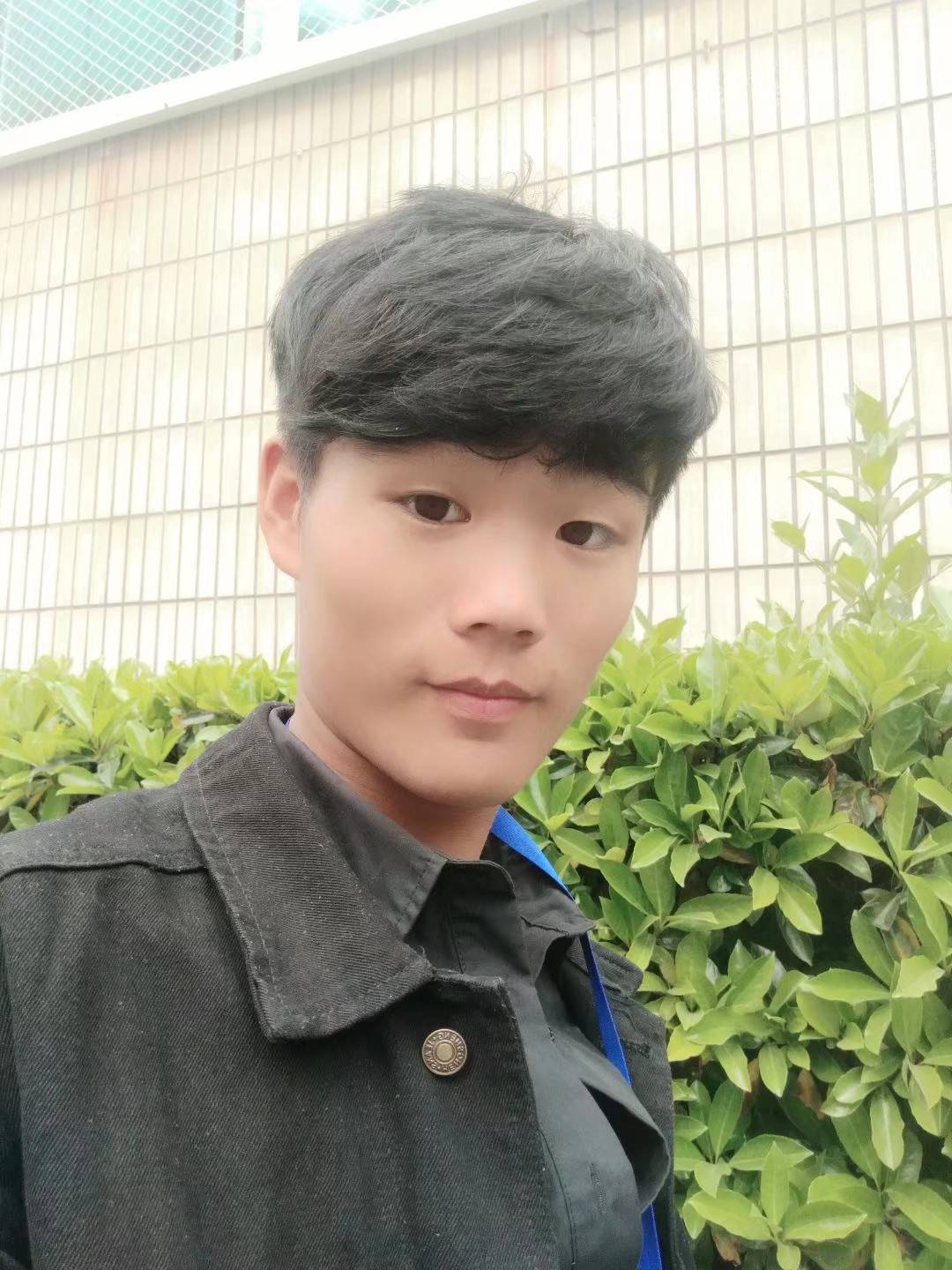 一车面包人的照片