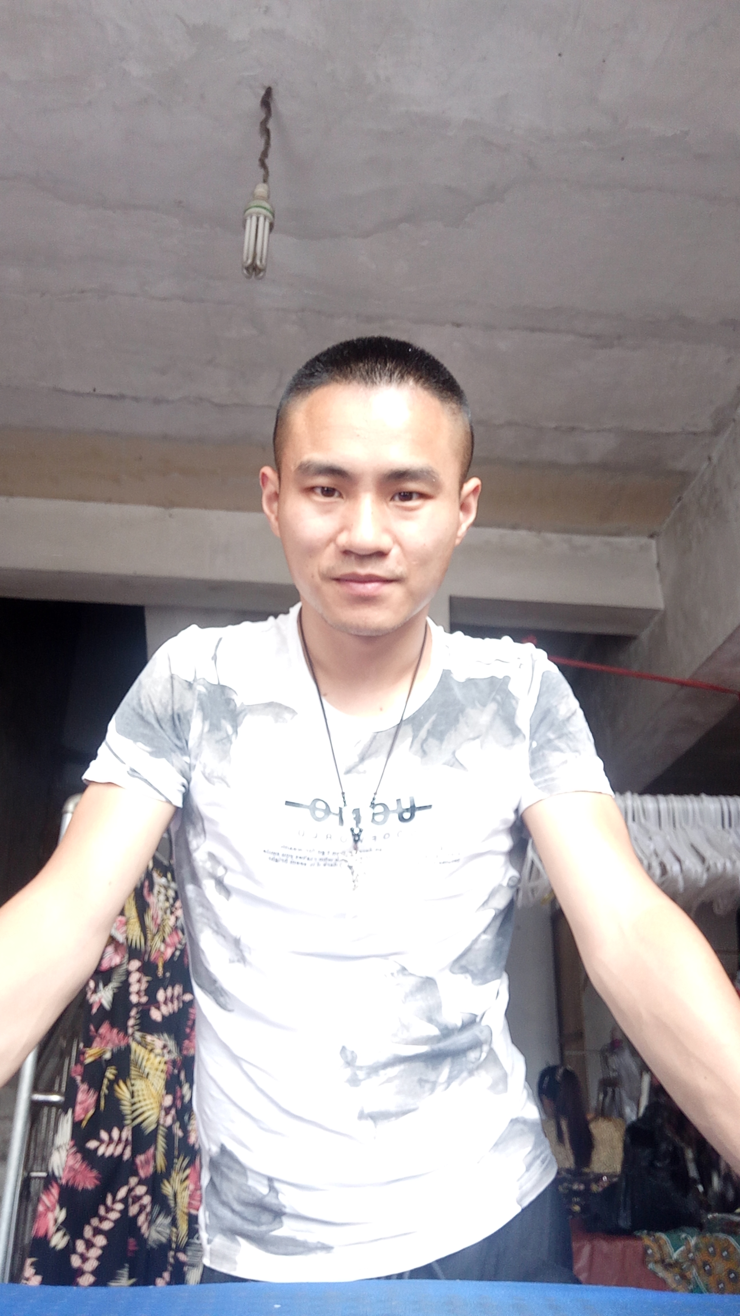 张佰宇的照片