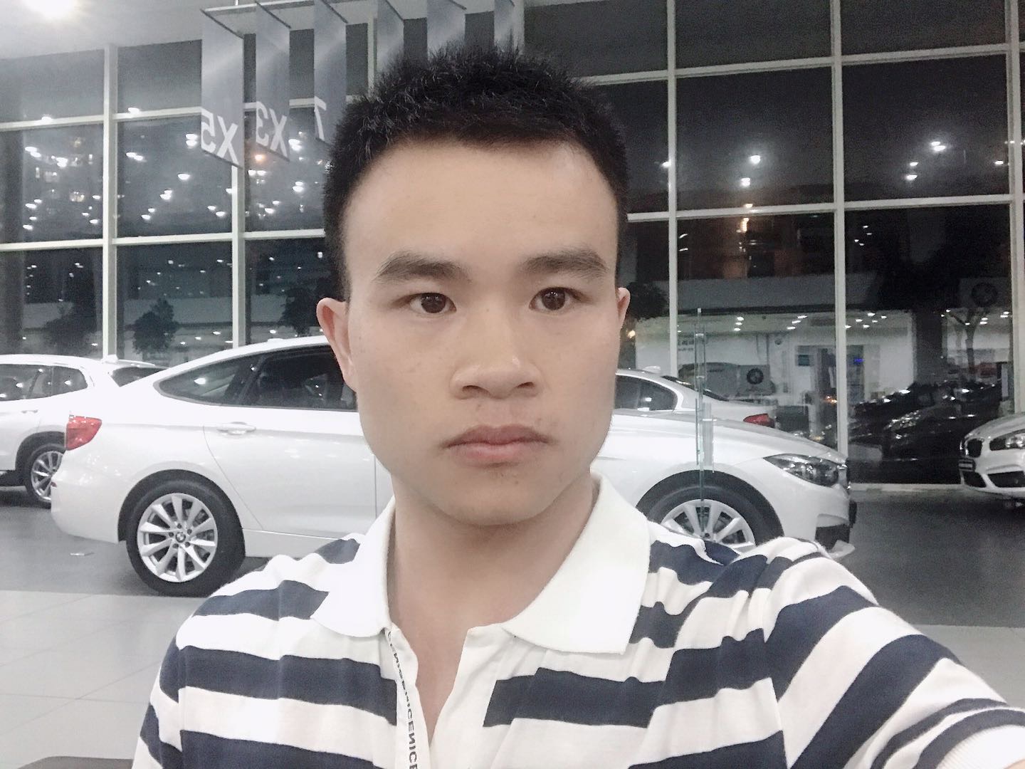 谭帅海哥哥的照片