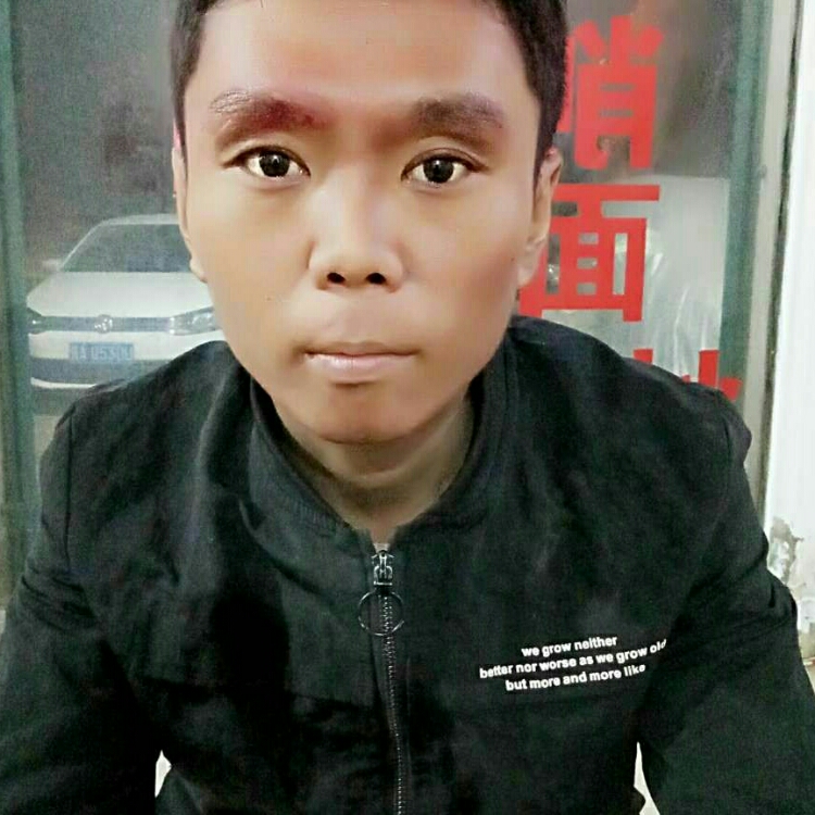 李卫帅的照片