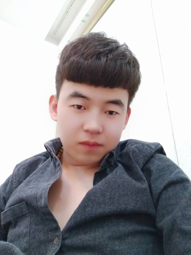 逗比男神很哇塞゛的照片