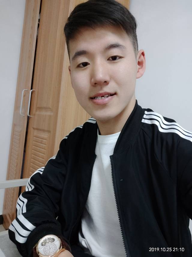 冯隆的照片