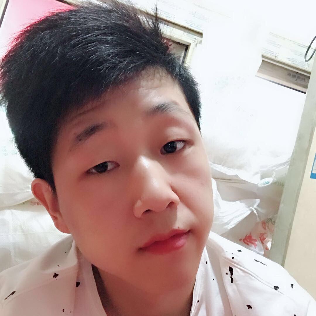 吥語小哥哥啊的照片