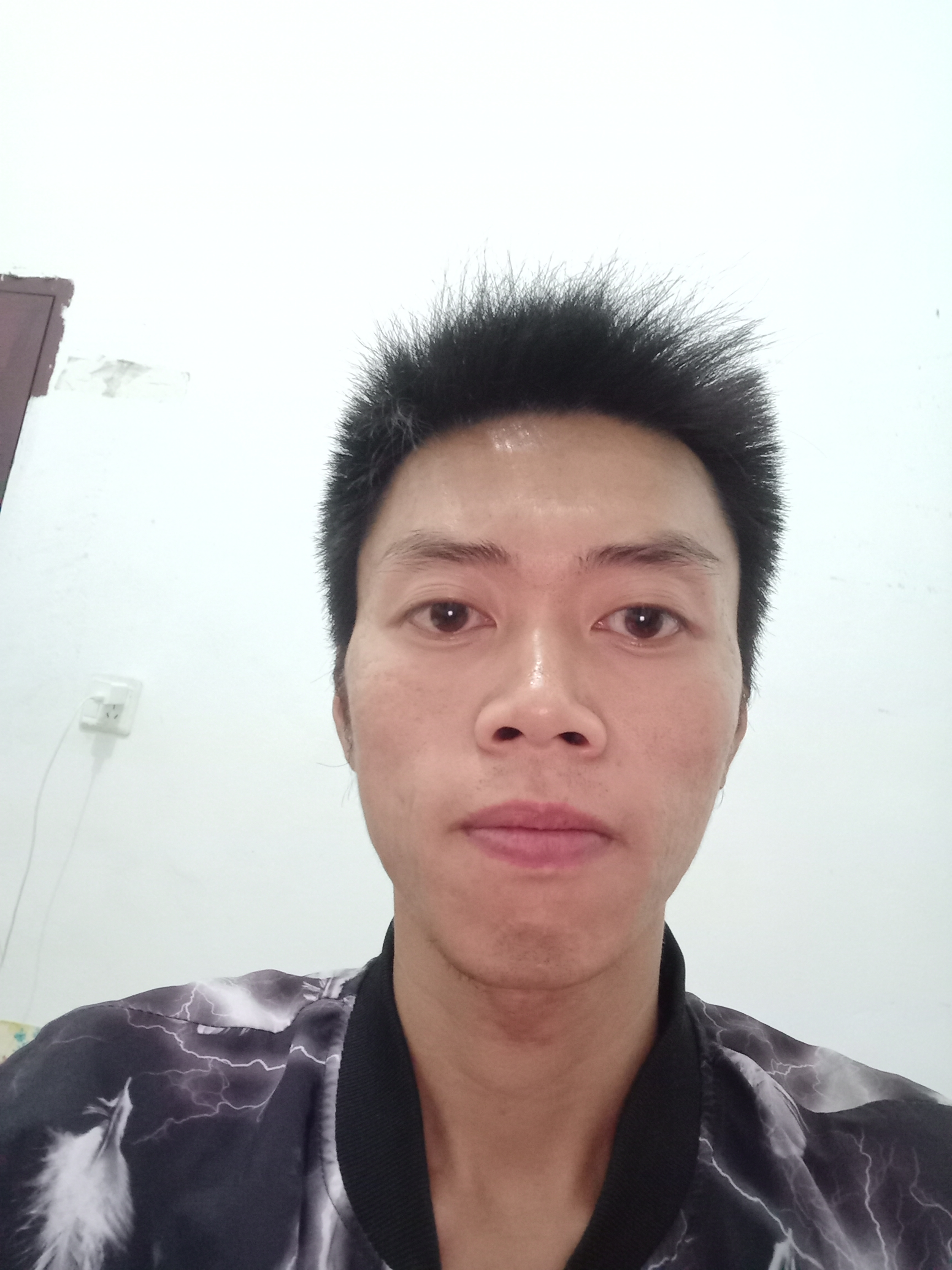 厦之翼的照片